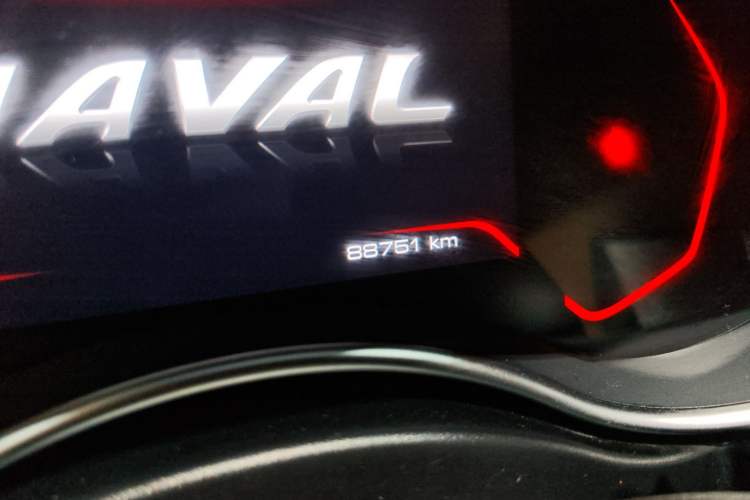 Used Haval H9 2020 2.0T Gasoline 4WD Premium Edition 5 Seats Odometer Close Up