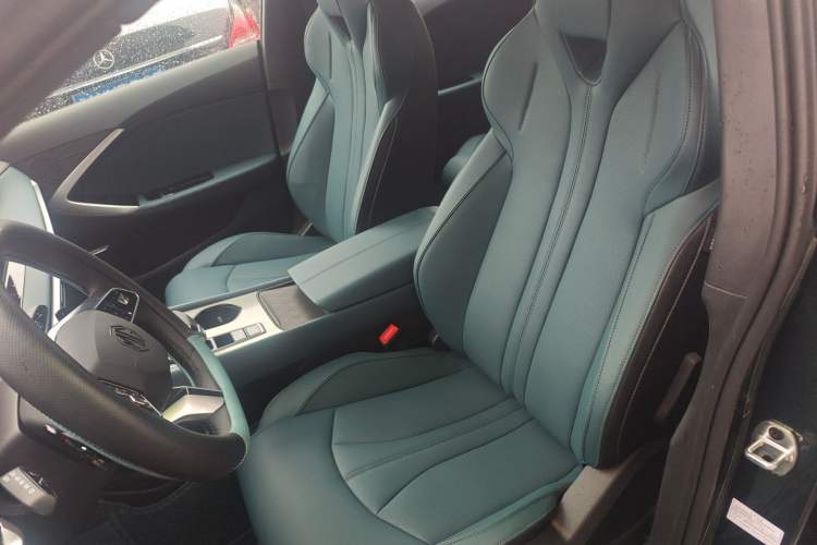 Used MG 7 2025 1.5T 300 DCT Elegant Edition
