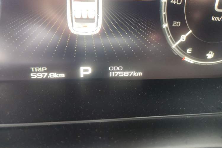 Used Geely Auto Emgrand X7 Sport 2020 1.8TD DCT ZhiZun PRO Odometer Close Up