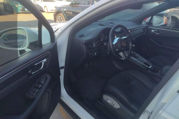 Used Porsche Macan 2018 Macan 2.0T