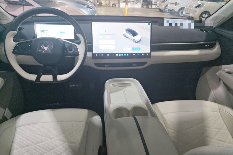 Used ARCFOX T1 2025 Model 425 PRO
