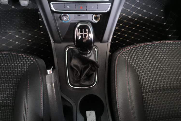 Used Chery Tiggo 3 2016 1.6L Manual ZhiShang Edition