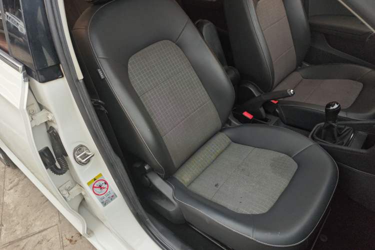 Used Volkswagen Santana 2016 1.6L Manual Comfort Edition
