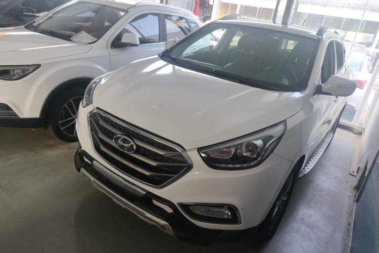 Used Hyundai ix35 2013 2.0L Automatic Two-Wheel Drive Smart GLS China IV Standard