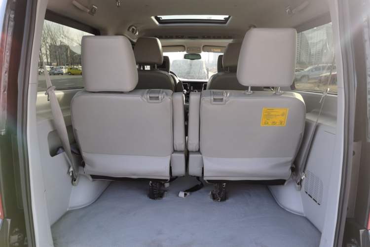 Used JAC Refine M5 2017 2.0T Gasoline Dual-Clutch Executive Version