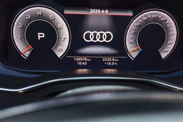 Used Audi A6L 2019 40 TFSI Luxury Prestige Edition Odometer Close Up