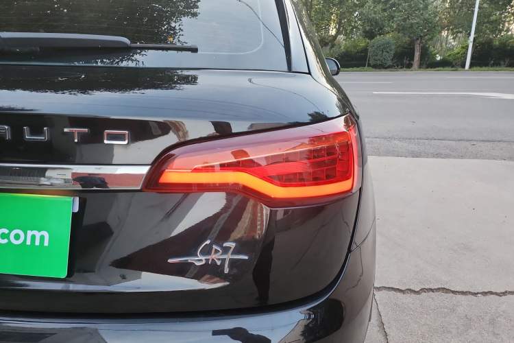 Used Zotye SR7 2016 1.5T CVT Cube Heart Edition China V Standard