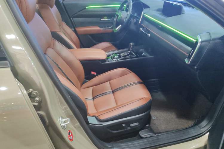 Used Mazda CX-50 2023 2.5L Luxury Edition
