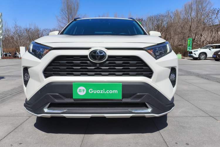 Used Toyota RAV4 2020 2.0L CVT Two-Wheel Drive Fashion Edition Front