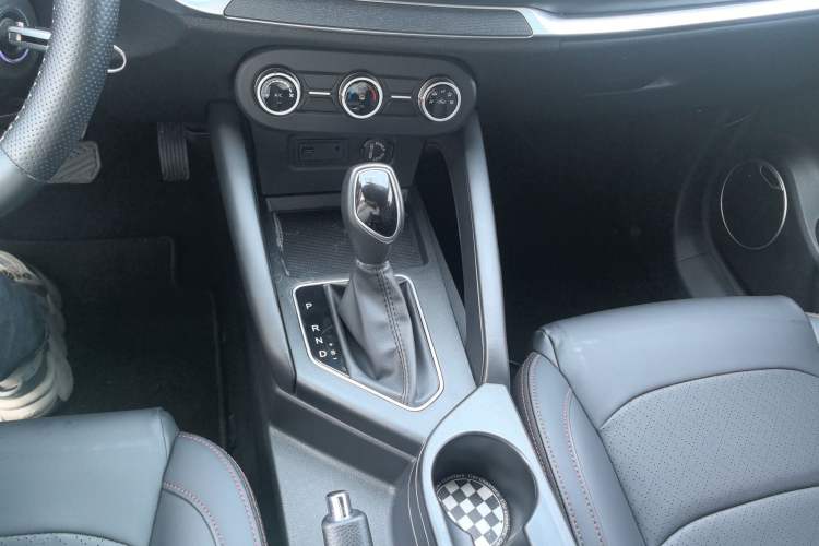 Used Dongfeng Fengon 500 2022 1.5L CVT Enjoyment Version