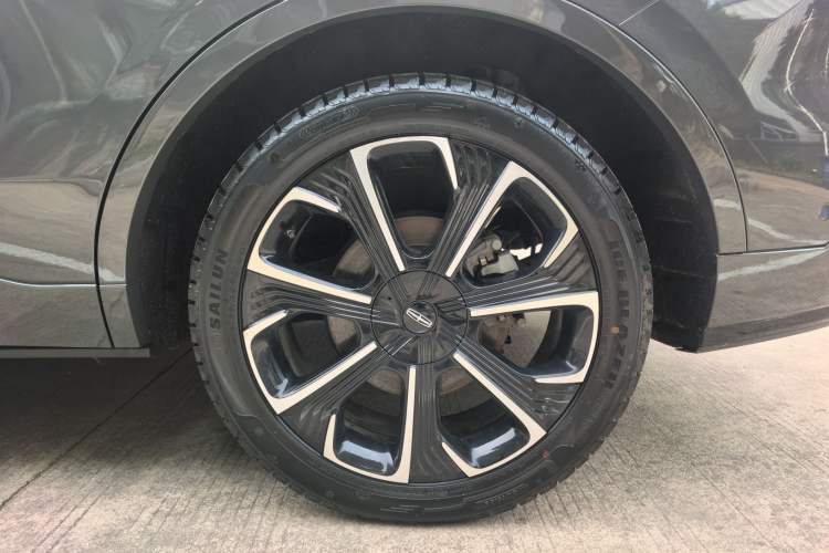 Used Lincoln Nautilus 2023 2.0T All-Wheel-Drive Zunrui Hybrid Version
