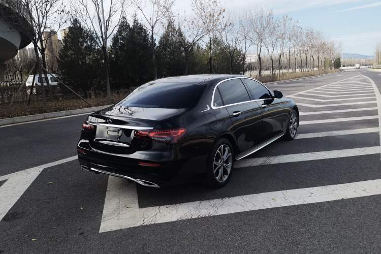 Used Mercedes-Benz E-Class 2022 Revised Version E 300 L Sporty and Stylish Edition
