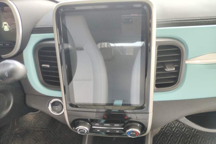 Used Chery New Energy Little Ant 2021 150 000 Yuan "Ant Fan" Edition New Ant Cool Version Lithium-Ion Battery