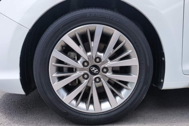 Used Hyundai Mistra 2017 1.6T Automatic Smart GLS China V Standard Exterior 1