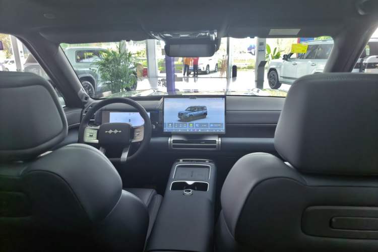 Used Formula Leopard Tai 7 2025 Model 190 km Four-Wheel Drive Ultra Edition Interior 3