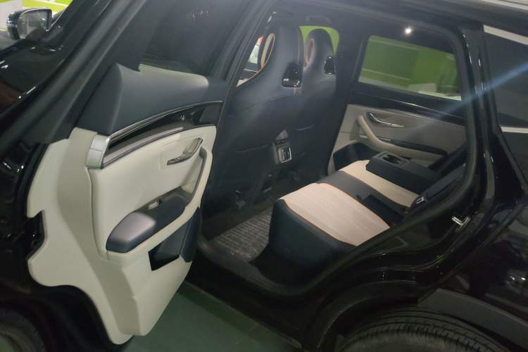 Used BYD Song PLUS New Energy 2024 HONOR Edition DM-i 71km Luxury Model
