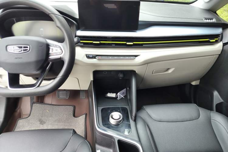 Used Geometry EX3 Kung Fu Cow 2021 Tough Bull Cow Interior 4