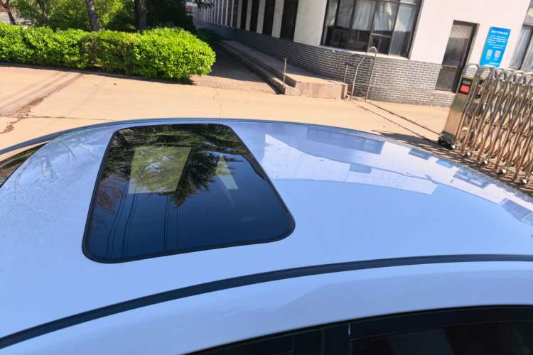 Used Geely Auto Emgrand 2017 Sedan Million Edition 1.5L Manual - Upward Version
