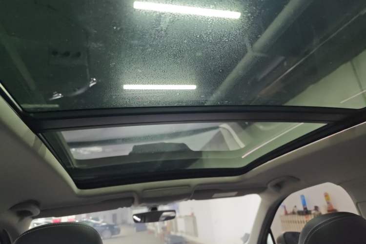 Used Volkswagen Tiguan L 2017 330TSI Automatic Two-Wheel Drive Luxury Edition
