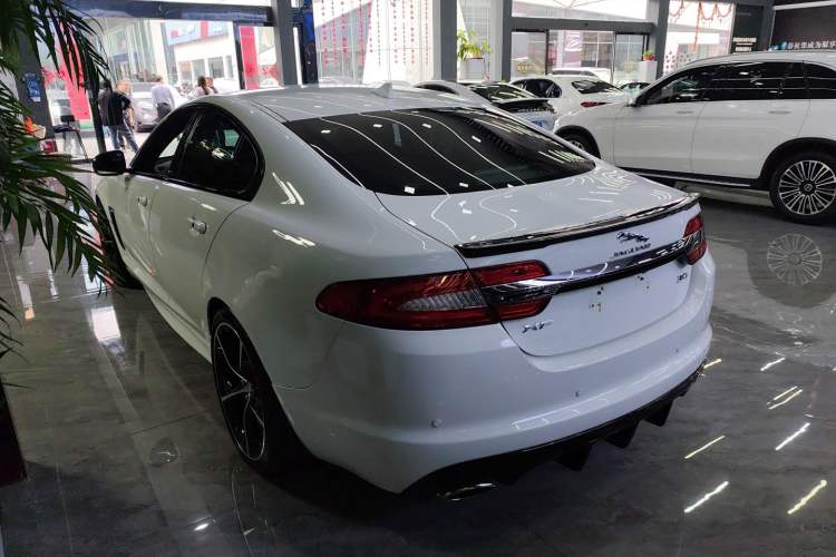 Used Jaguar XF 2015 XF 3.0 SC R-Sport Luxury Edition Exterior 4