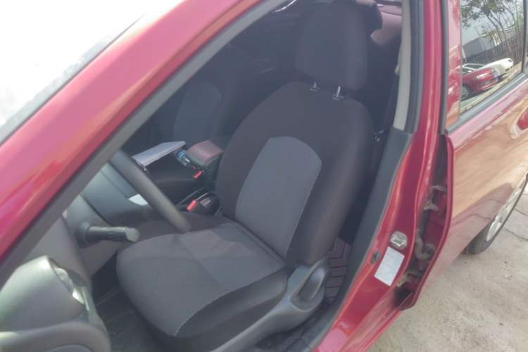 Used Nissan Sunny 2015 1.5XE CVT Master Edition Left Front Seat