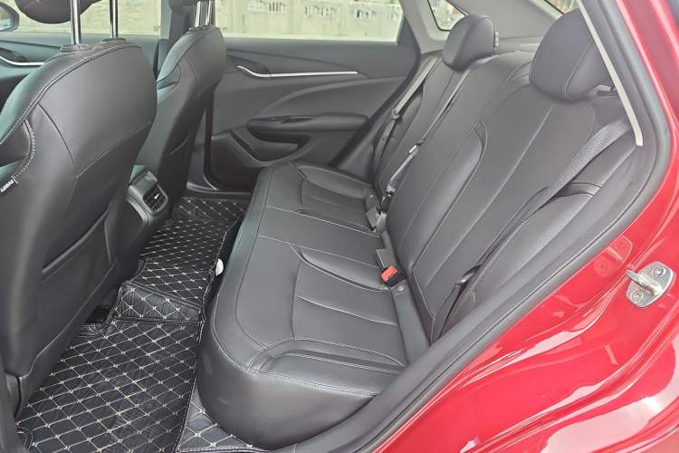 Used Buick GT 2019 18T Automatic Connected Elite Model China VI Standard Left Rear Seat