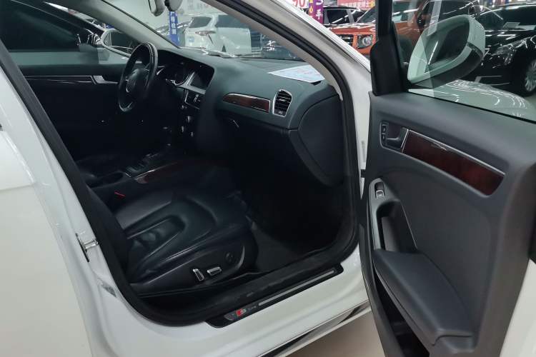 Used Audi A4L 2016 35 TFSI Collection Edition S line Comfort Model Interior 7