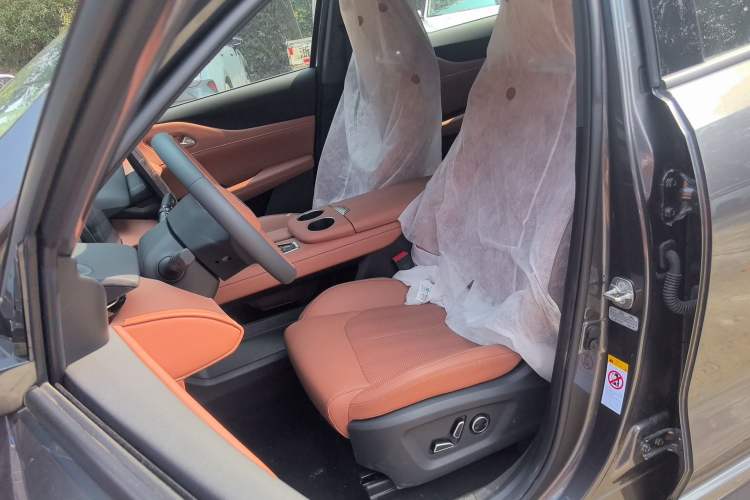 Used CHANGAN UNI-Z 2025 1.5T Premium Edition Left Front Seat