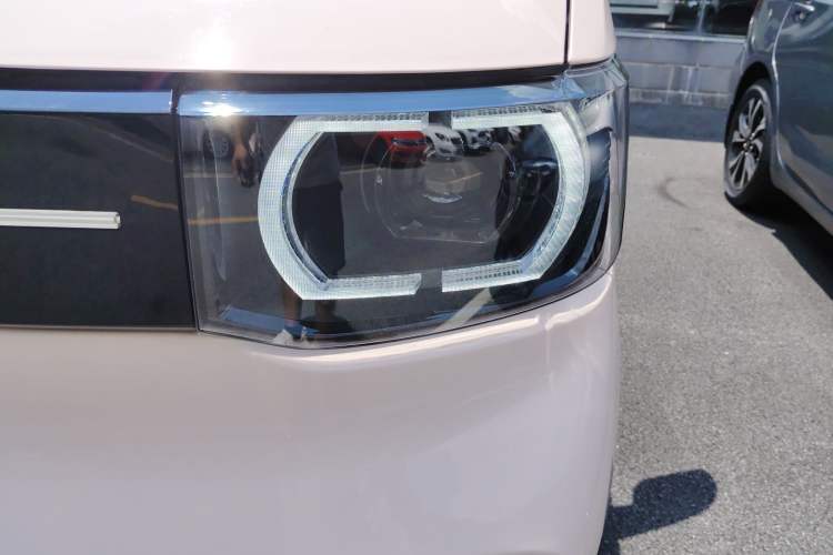 Used Wuling Hongguang MINIEV 2022 Macaron Fashion Model Lithium Iron Phosphate