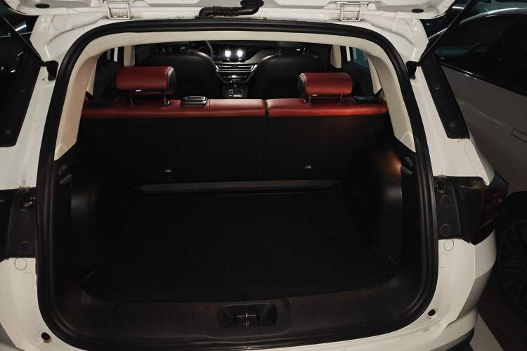 Used CHANGAN CS35PLUS 2019 1.4T DCT Chuanlian Blue Whale Edition Trunk