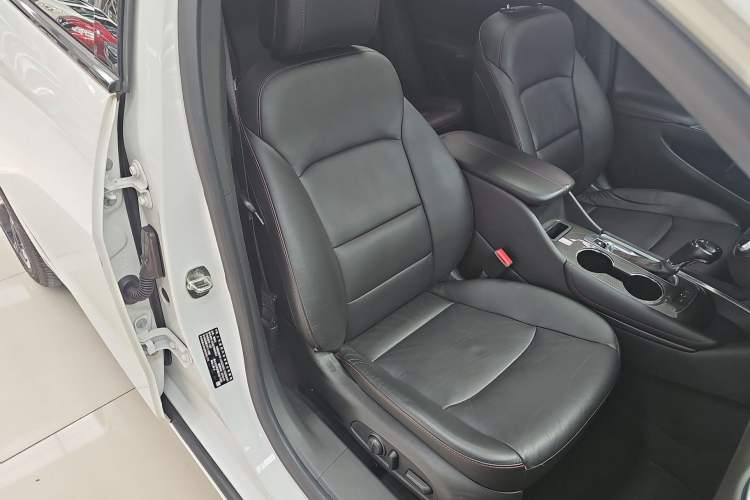 Used Chevrolet Malibu XL 2019 Redline 550T Automatic RuiLian Edition Right Front Seat