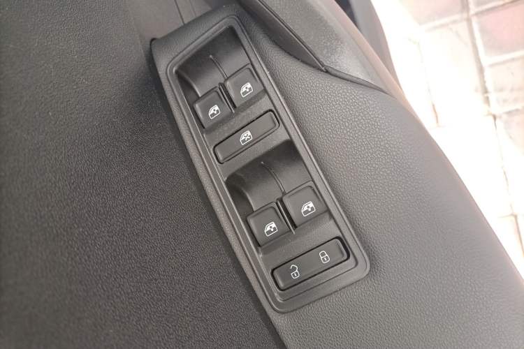 Used Volkswagen Santana 2021 1.5L Manual Fashion Edition Interior 3