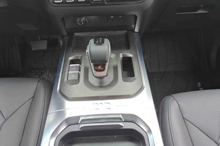 Used 212 T01 2024 2.0T Mechanic