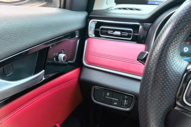 Used Sinotruk VGV U75PLUS 2021 2.0 TGDI Fun-Seeking Mountain Edition 7 Seats Interior 11