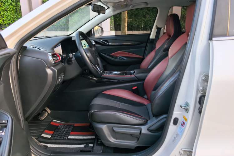 Used CHANGAN OSHAN X5 2021 1.5T DCT Prestige Edition Interior 1