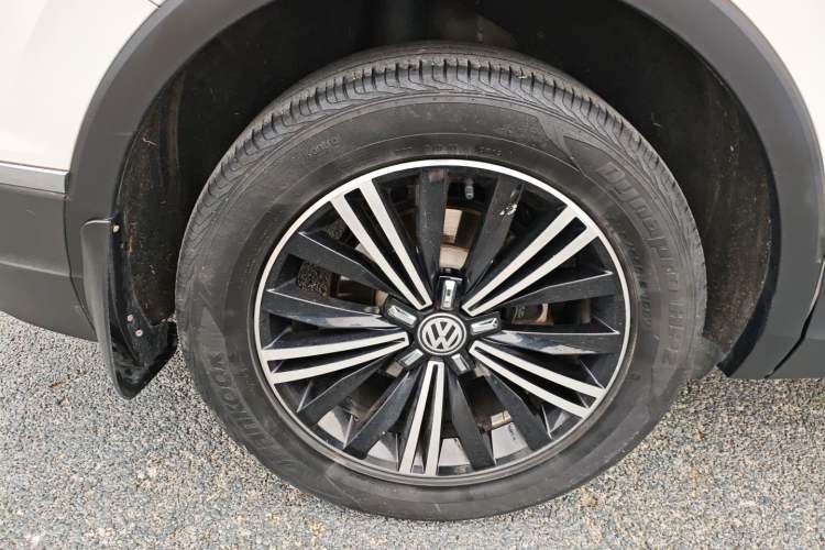 Used Volkswagen Tiguan L 2019 330TSI Automatic Two-Wheel Drive Panoramic Comfort Edition China VI Standard