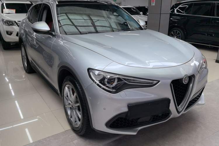 Used Alfa Romeo Stelvio 2017 2.0T 280HP Luxury Edition