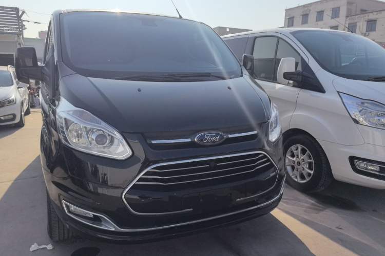 Used Ford Tourneo Custom 2020 2.0T Automatic Elite Edition China VI Standard
