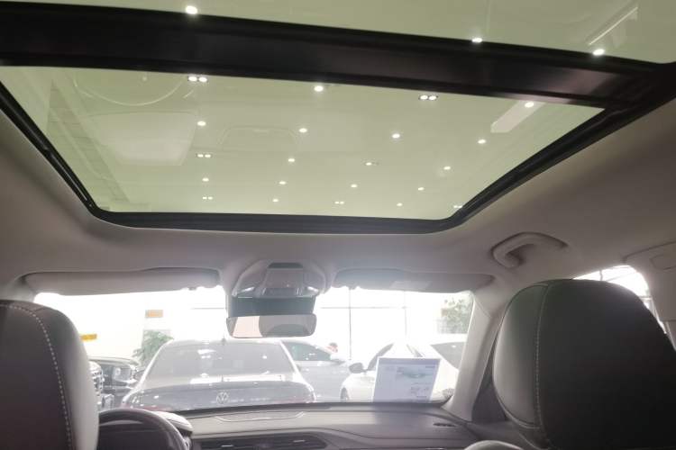 Used Geely Auto Emgrand X7 Sport 2022 Boyue X 1.8TD DCT Smart Model Headliner