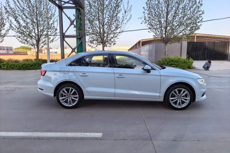 Used Audi A3 2014 Limousine 35 TFSI Automatic Comfort Model