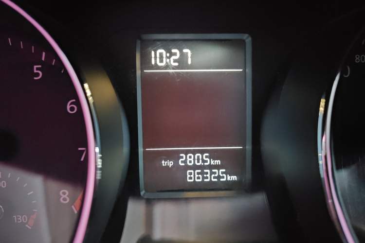 Used Volkswagen Sagitar 2016 230TSI 25th Anniversary Edition Odometer Close Up