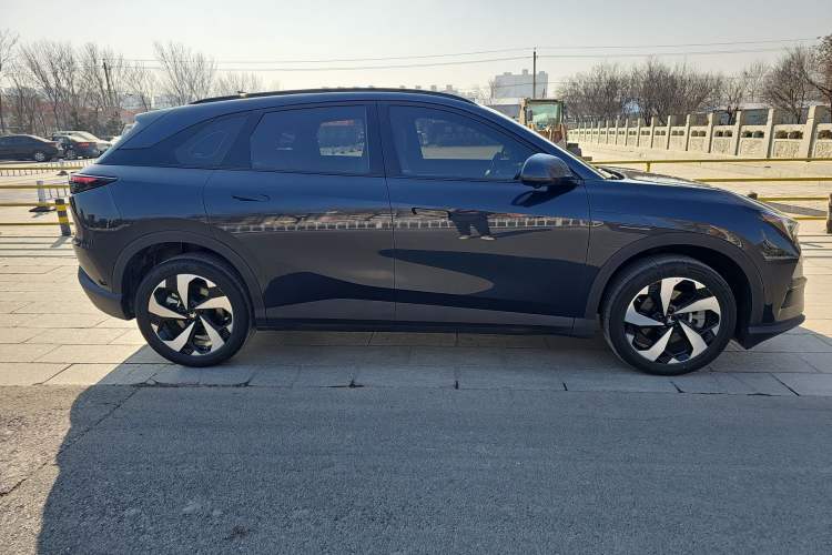 Used ARCFOX Alpha T5 2025 520 PRO
