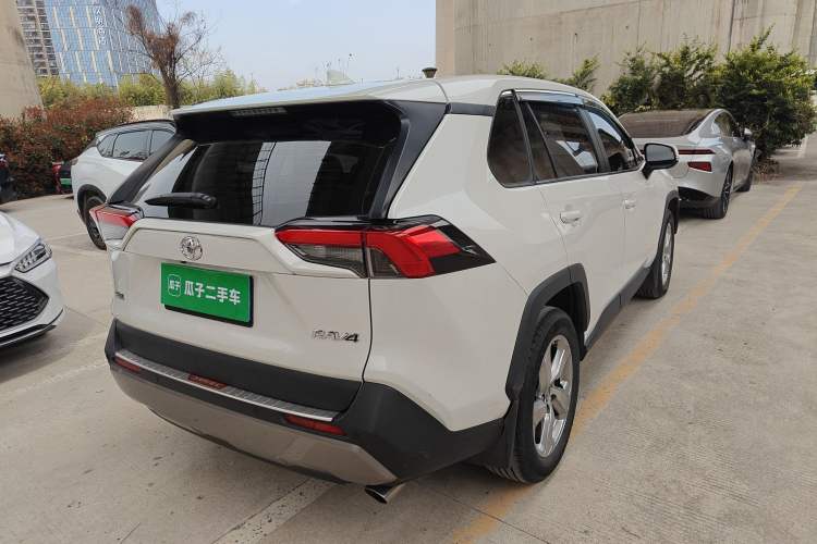 Used Toyota RAV4 2020 2.0L CVT Two-Wheel Drive Fashion PLUS Edition