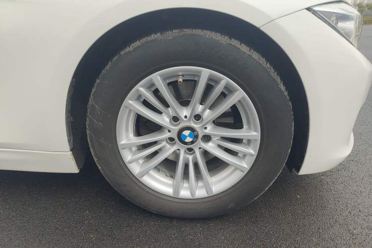 Used BMW 3 Series 2015 320Li Luxury Edition Fashion Model
