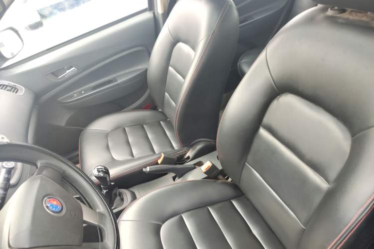 Used Geely Auto Diamond 2015 Sedan 1.5L Manual SuperDeluxe Model