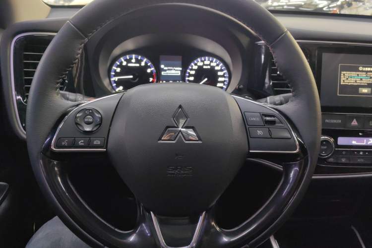 Used Mitsubishi Outlander 2020 2.0L Two-Wheel Drive Enjoyment Version 5 Seats