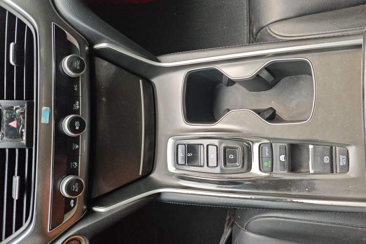 Used Honda Accord 2018 Rui·Hybrid 2.0L Rui Ku Edition China VI Gear Lever