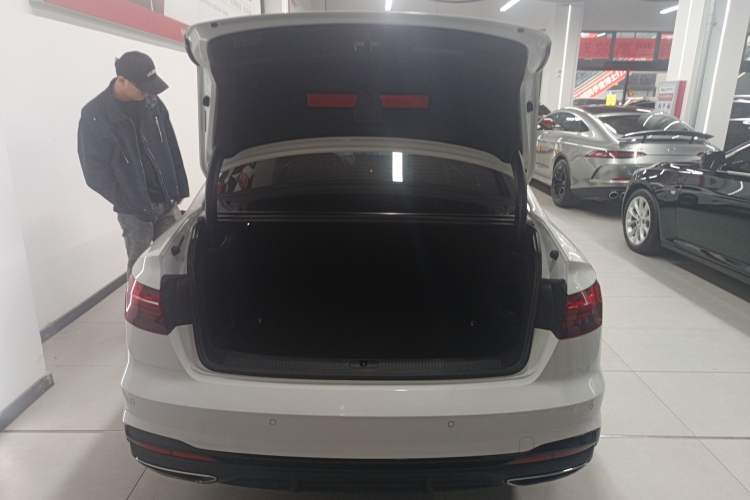 Used Audi A4L 2024 40 TFSI Luxury Dynamic Edition