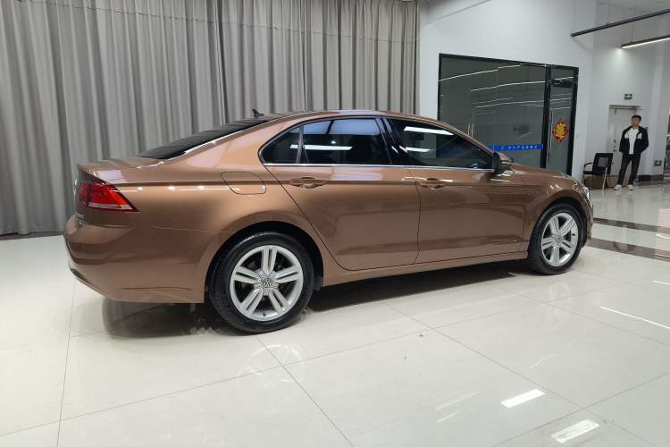 Used Volkswagen Lamando 2018 280TSI DSG Comfort Edition Exterior 2