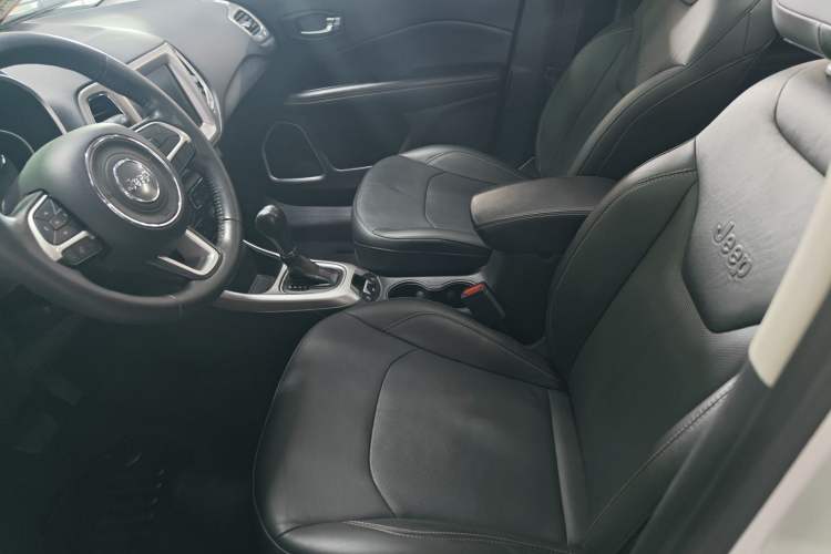 Used Jeep Compass 2017 200T Automatic Family Edition